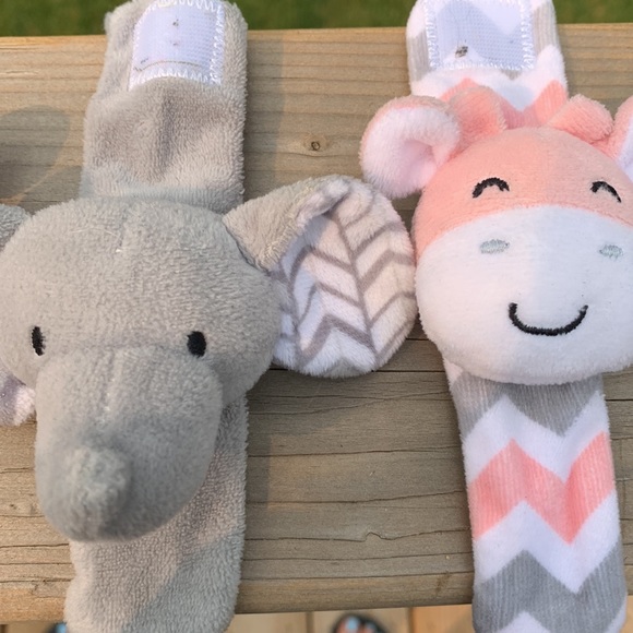 Newborn Wrist Rattles - Picture 3 of 7